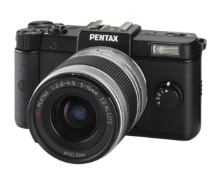 Pentax Q Black + 8.5mm/ F1.9 + 5-15mm F2.8-4.5
